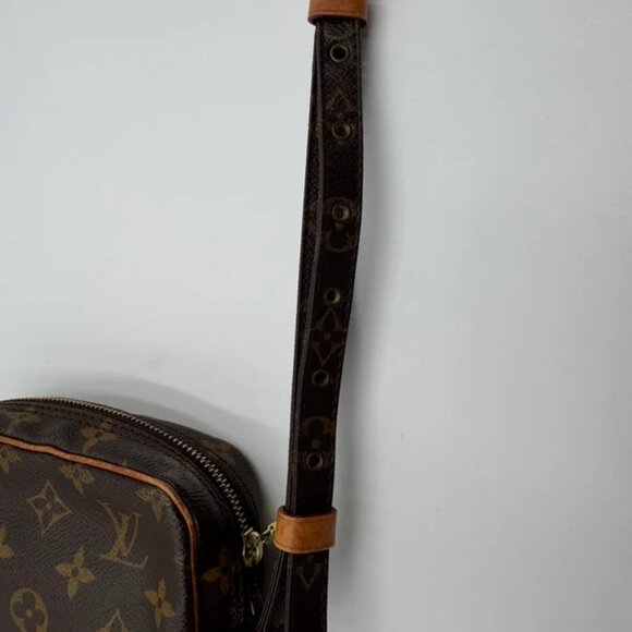 Louis Vuitton Monogram Danube Crossbody - VINTAGE - Picture 12 of 16